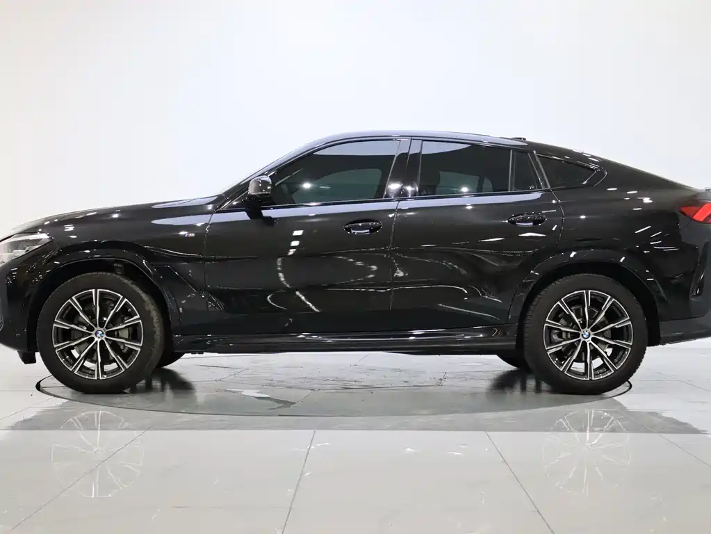 BMW X6 2022