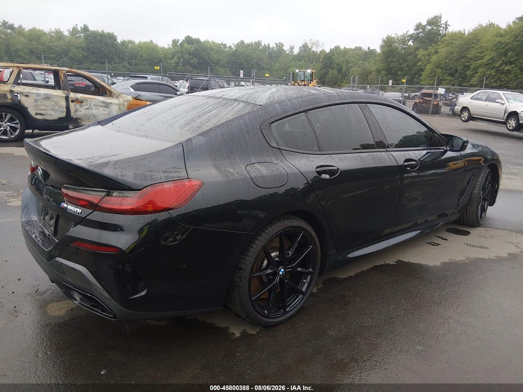 BMW 8 серии 2024