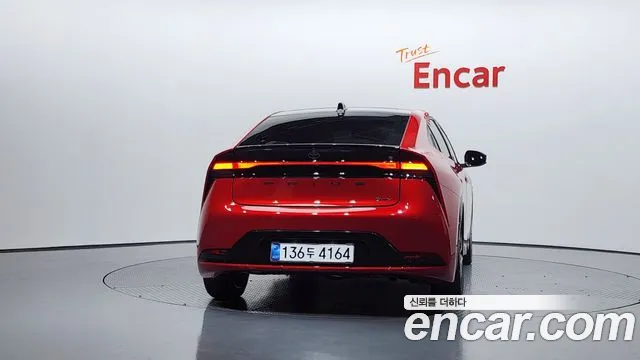 Toyota Prius 2025