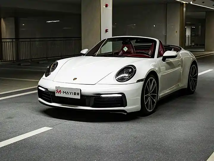 Porsche 911 2021