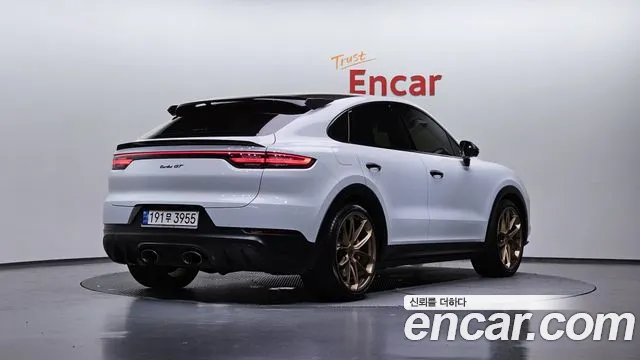 Porsche Cayenne 2022