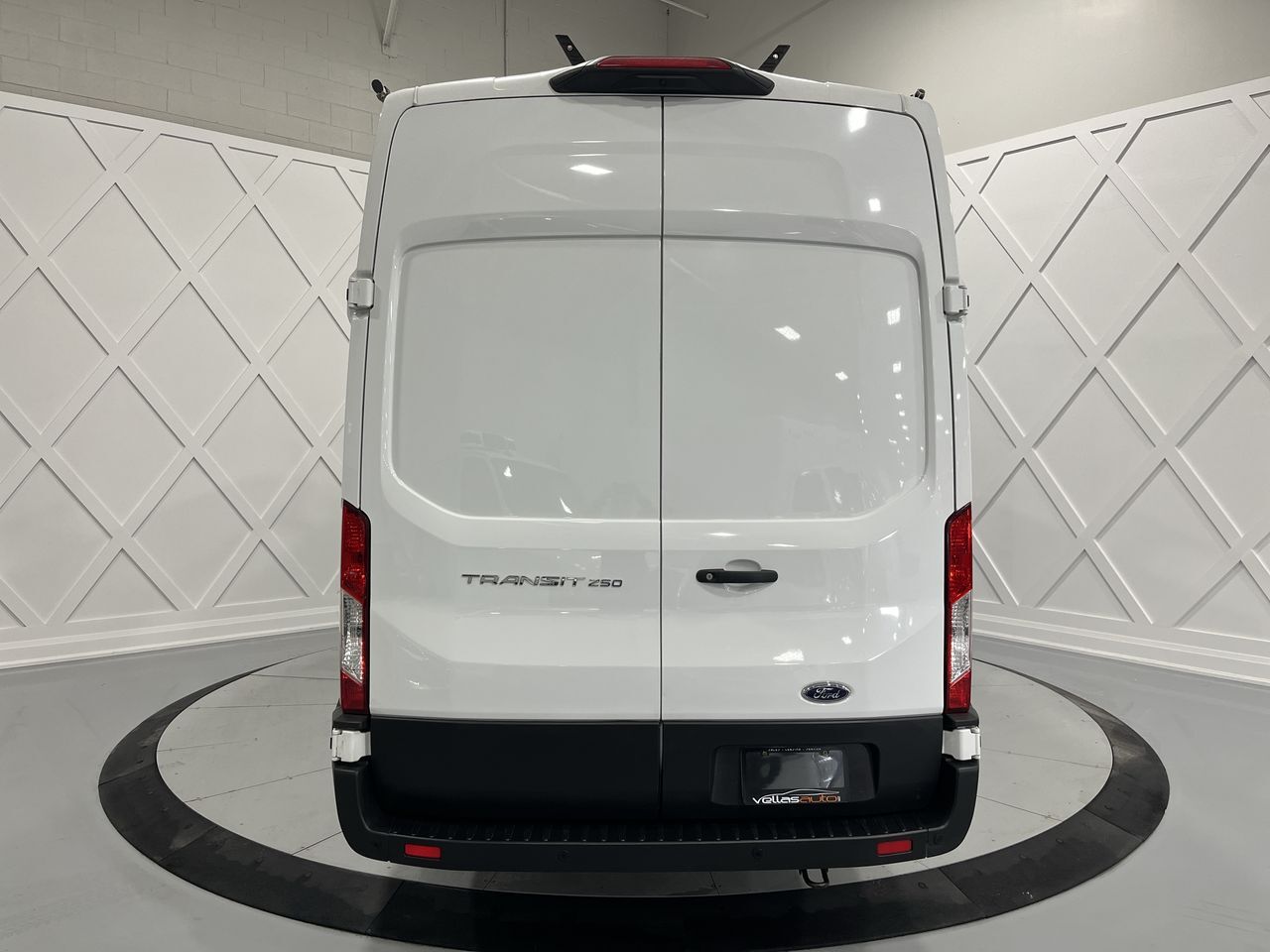 Ford Transit 2021