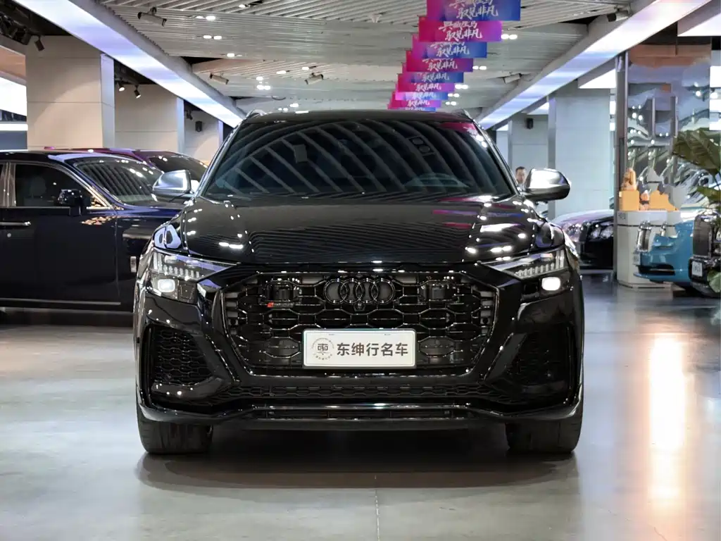 Audi RS Q8 2024