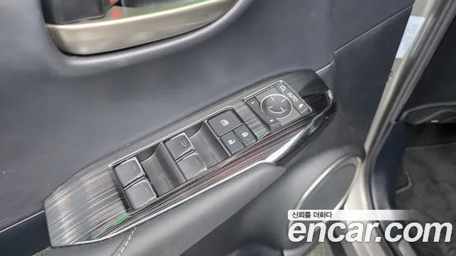 Lexus NX 2021