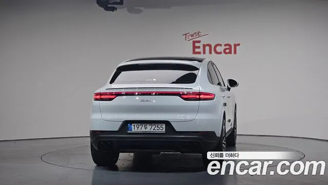 Porsche Cayenne 2022