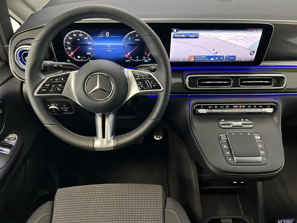 Mercedes-Benz V 300 2024