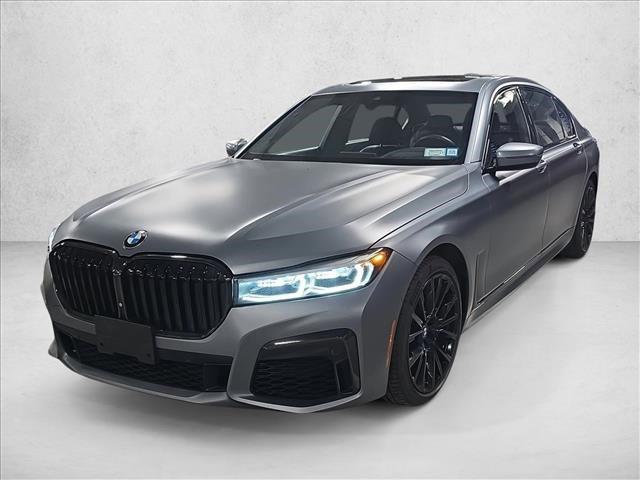 BMW 750 2022