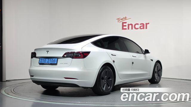 Tesla Model 3 2022