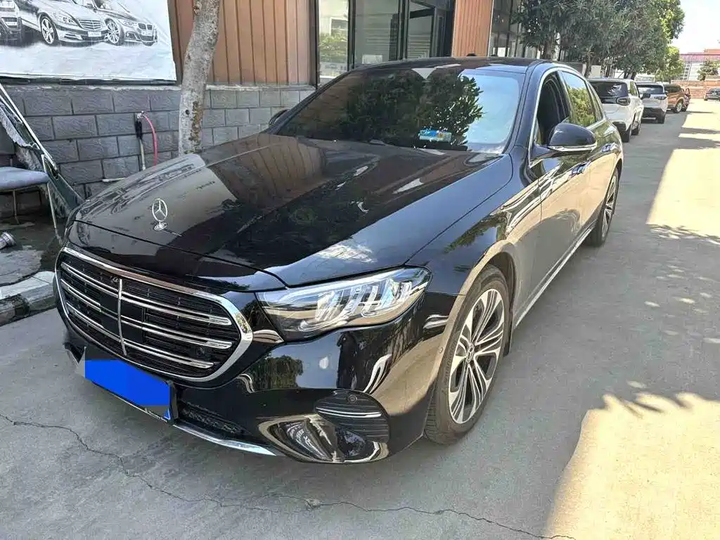 Mercedes-Benz E-Класс 2025