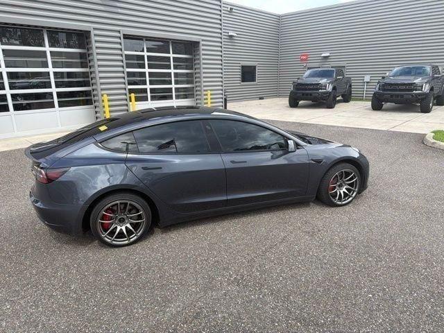 Tesla Model 3 2021