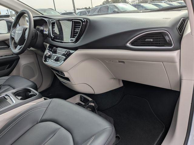 Chrysler Pacifica 2024