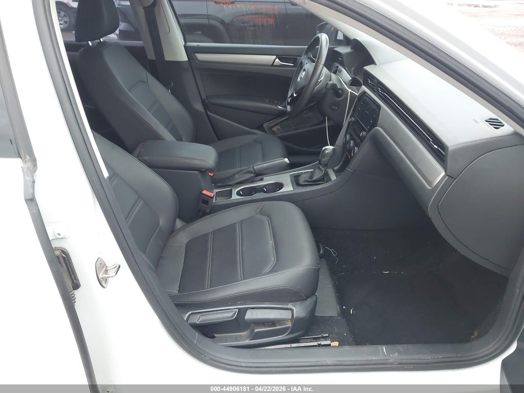 Volkswagen Passat 2021
