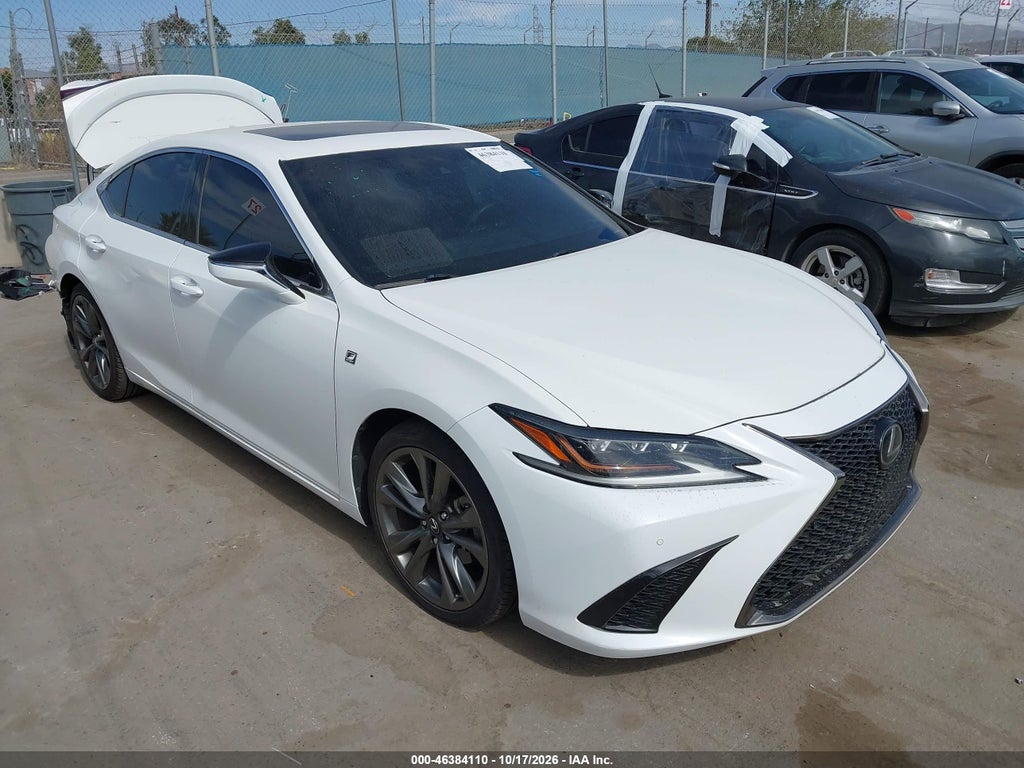 Lexus ES 2021