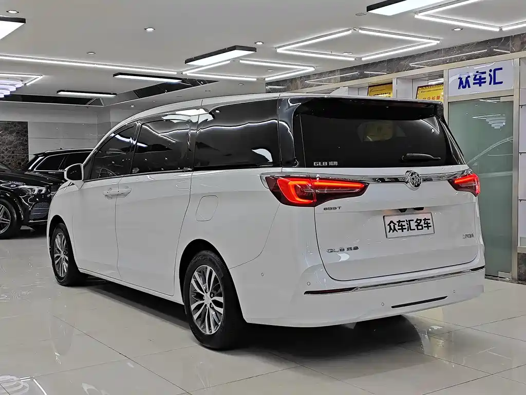 Buick GL8 2021