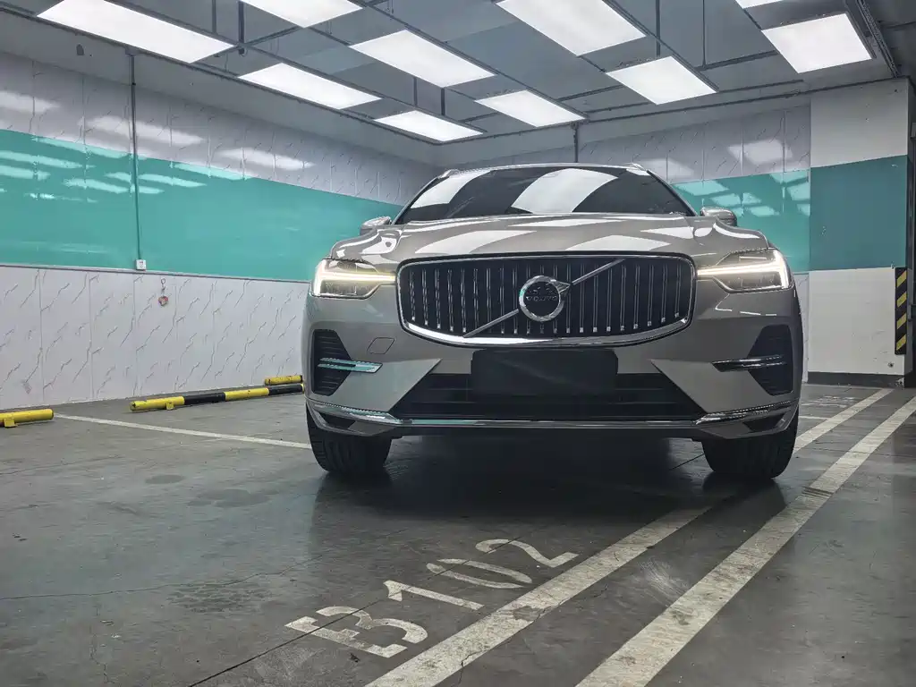 Volvo XC60 2023