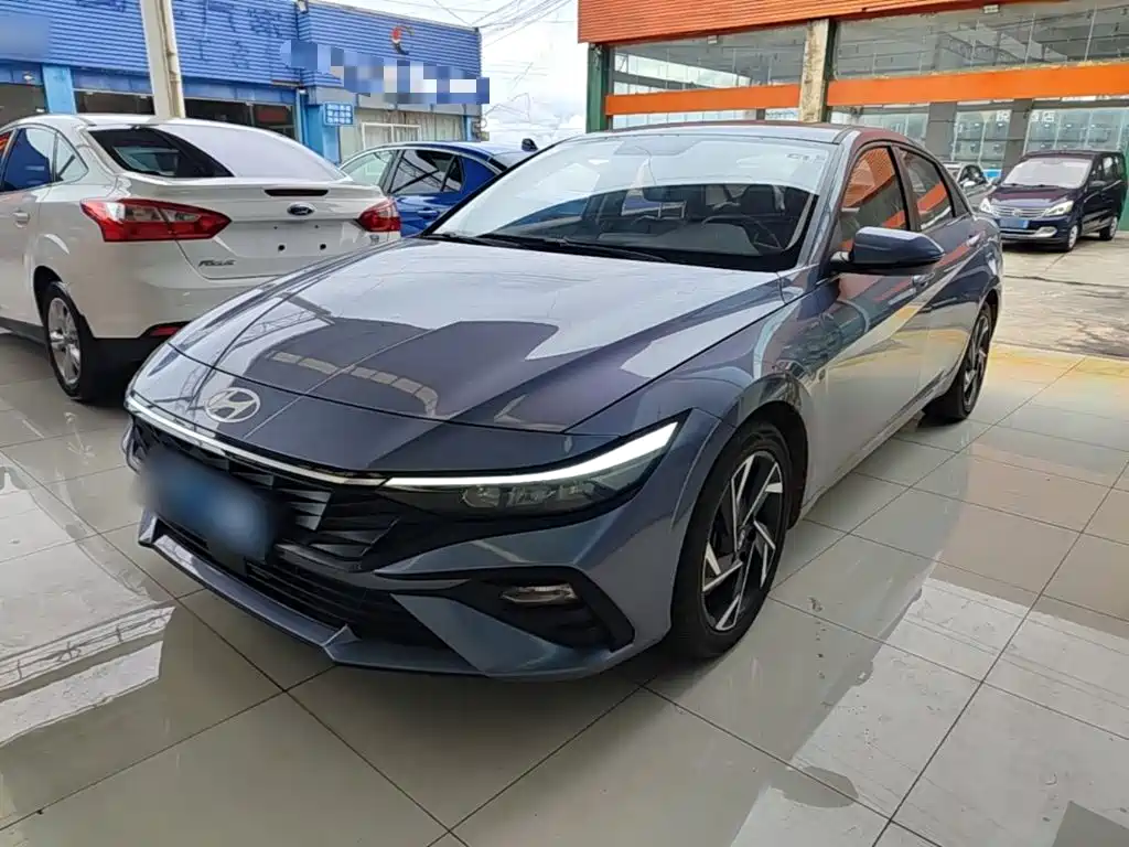 Hyundai Elantra 2024