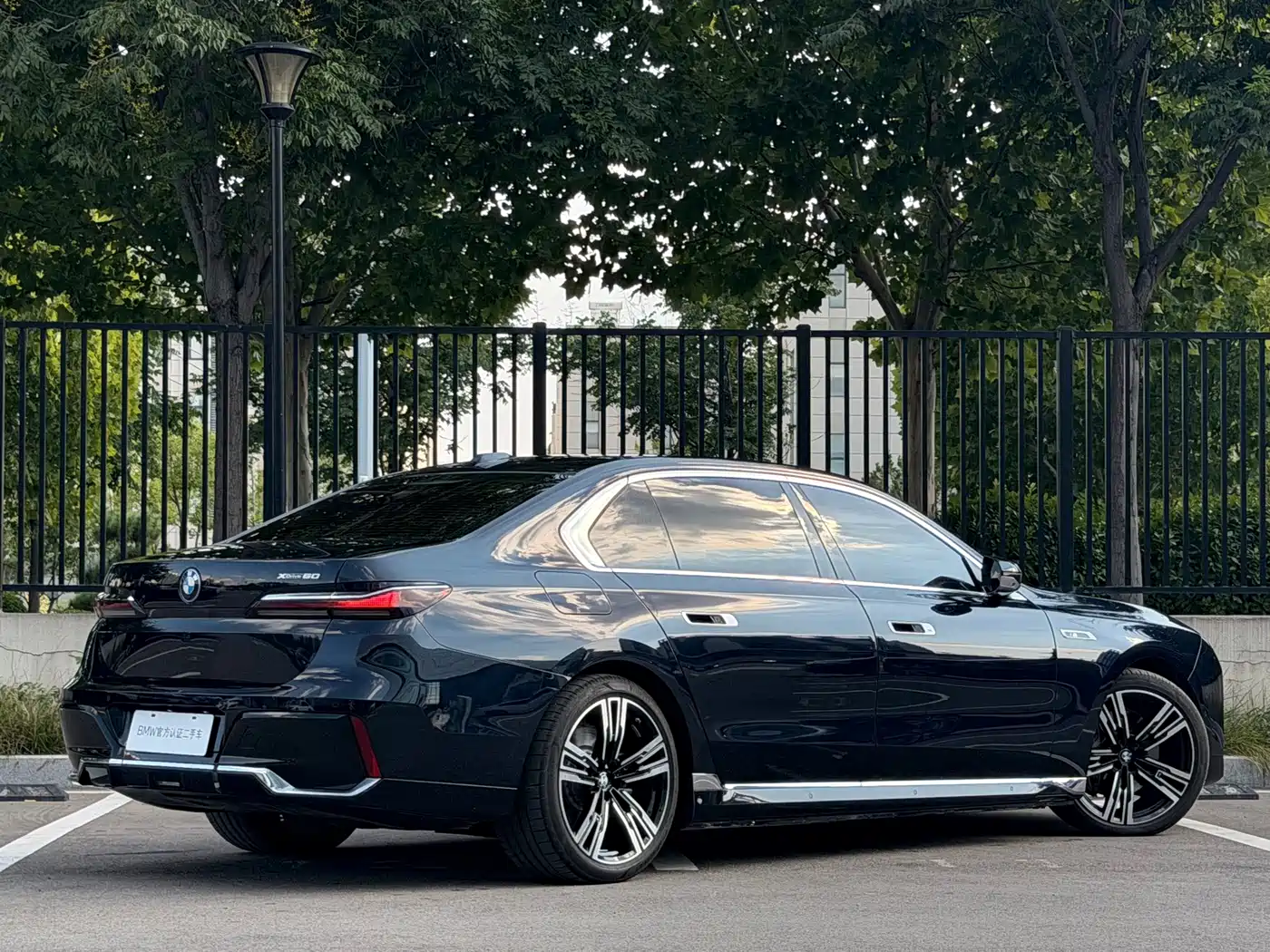BMW i7 2023