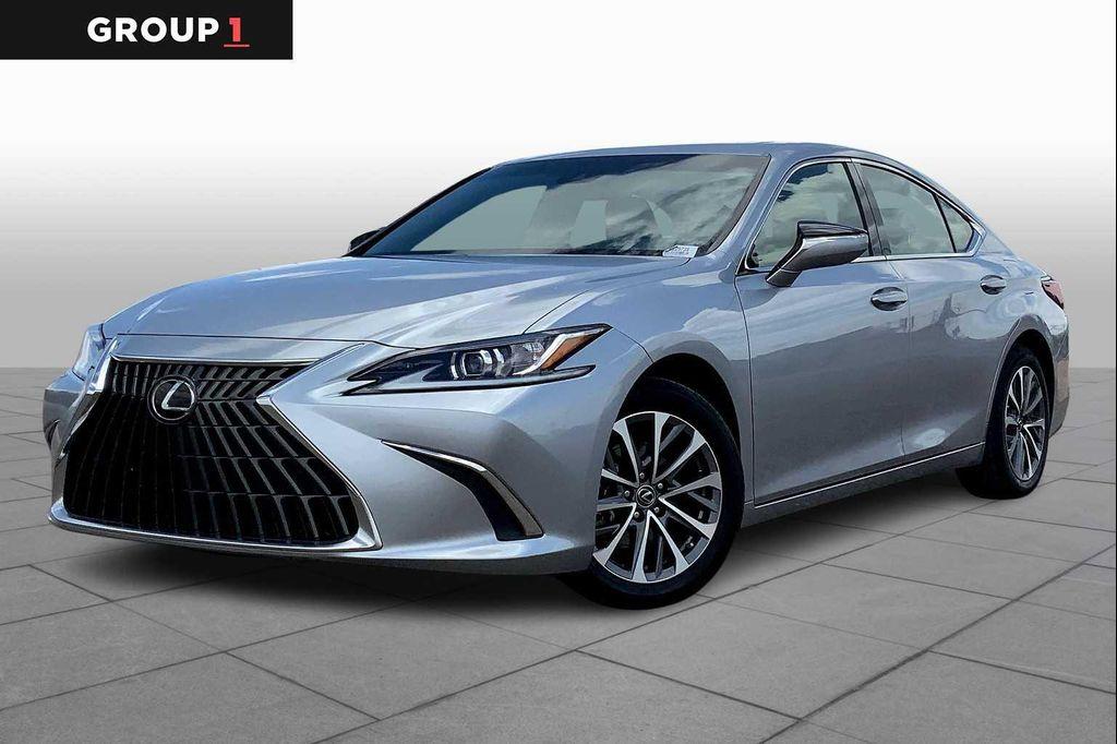 Lexus ES 2022