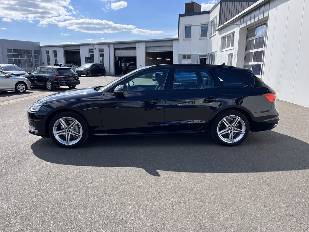 Audi A4 2023