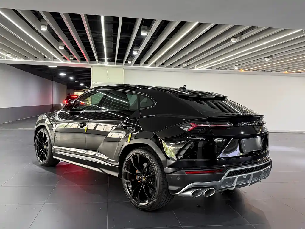 Lamborghini Urus 2022