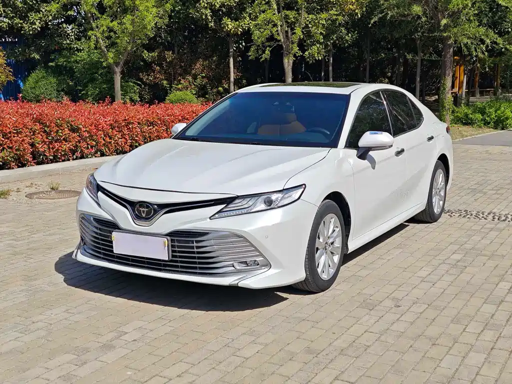 Toyota Camry 2021