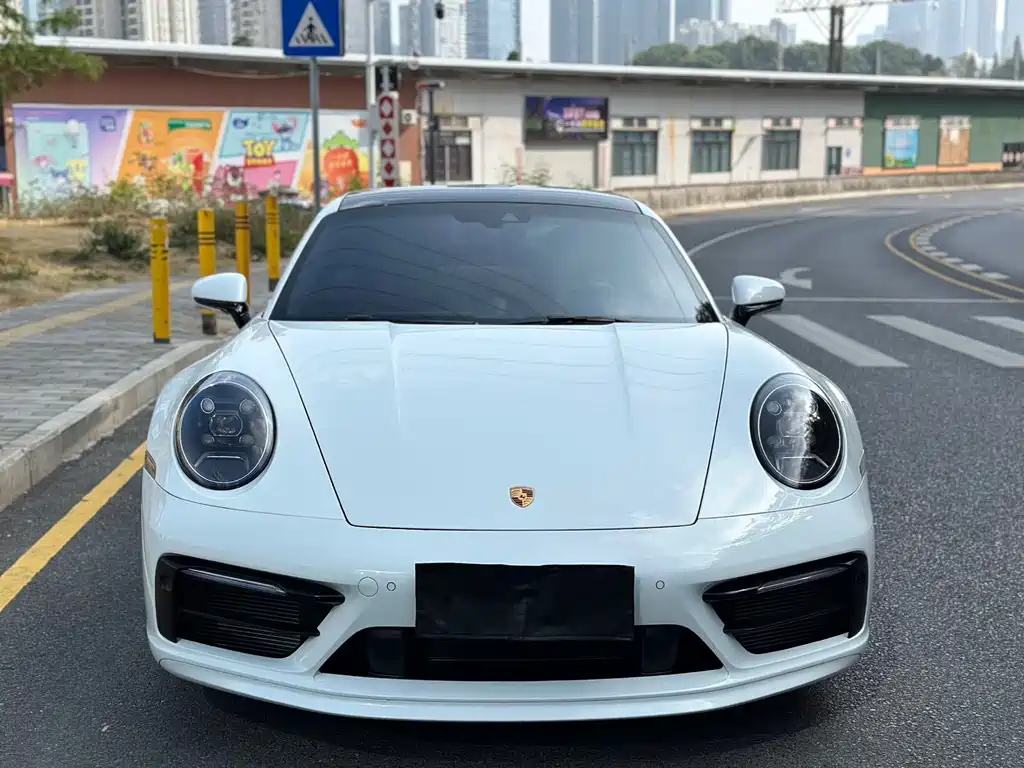 Porsche 911 2023