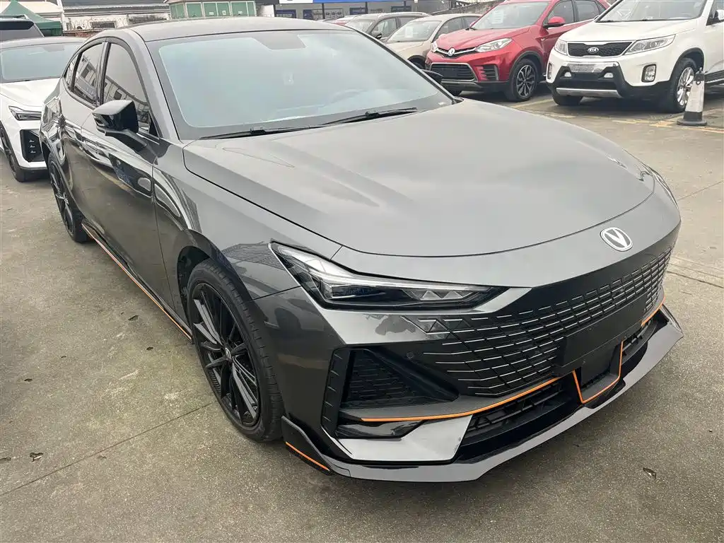 Changan UNI-V 2022