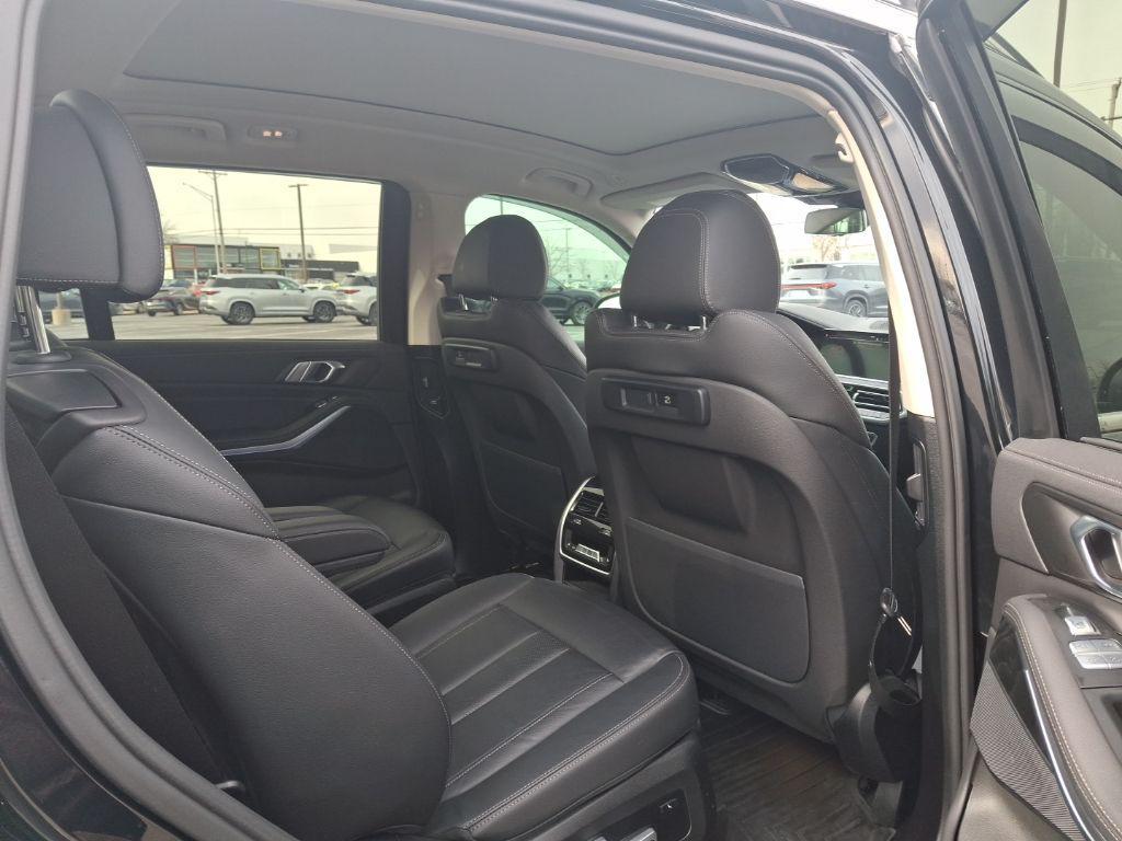 BMW X7 2022
