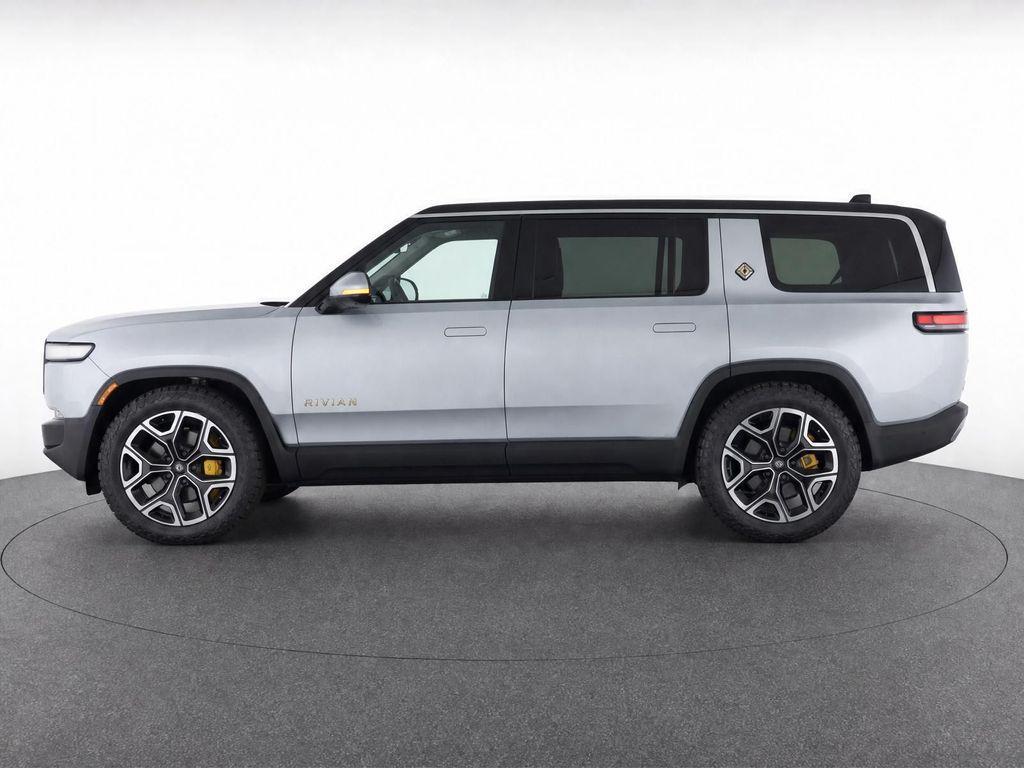 Rivian R1S 2024