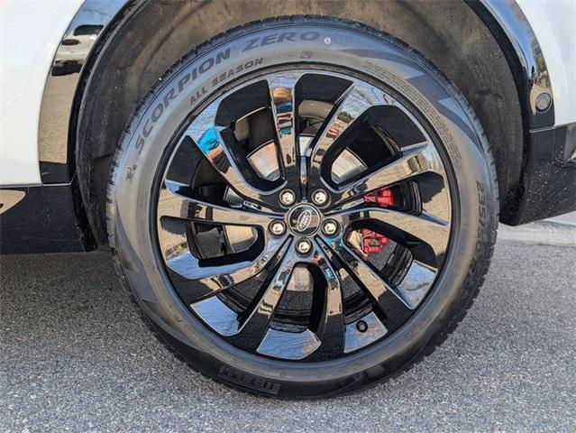 Land Rover Discovery Sport 2024