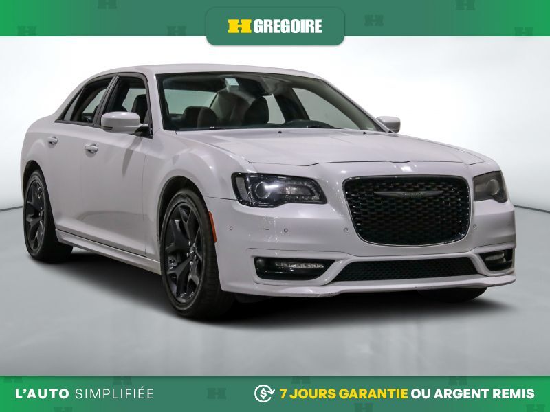 Chrysler 300 2022