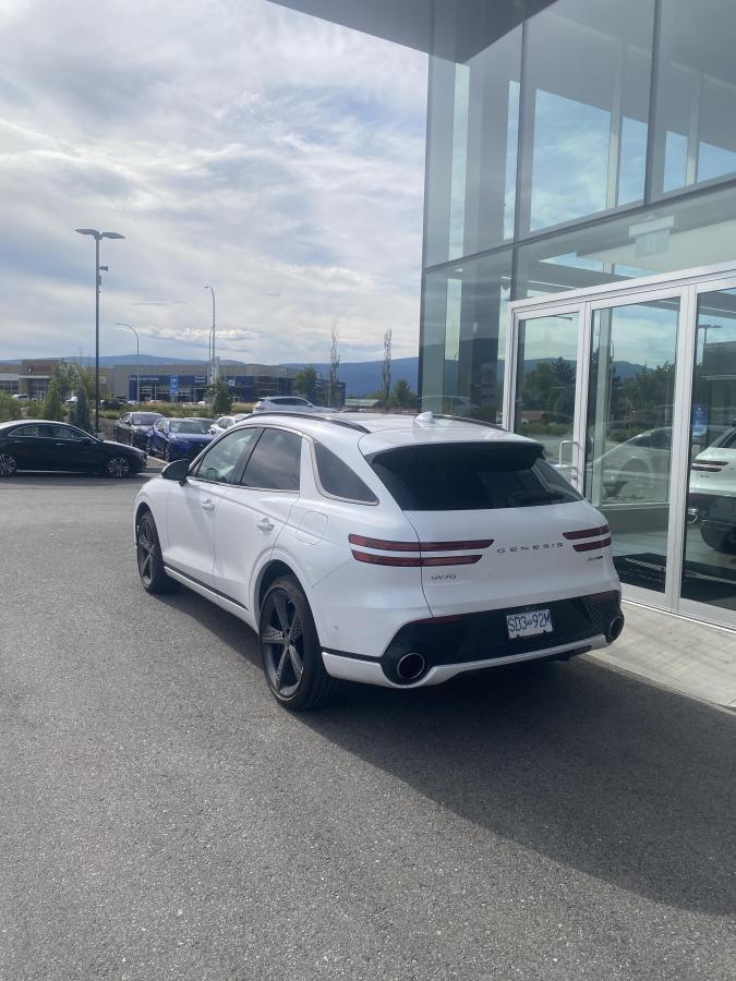 Genesis GV70 2024