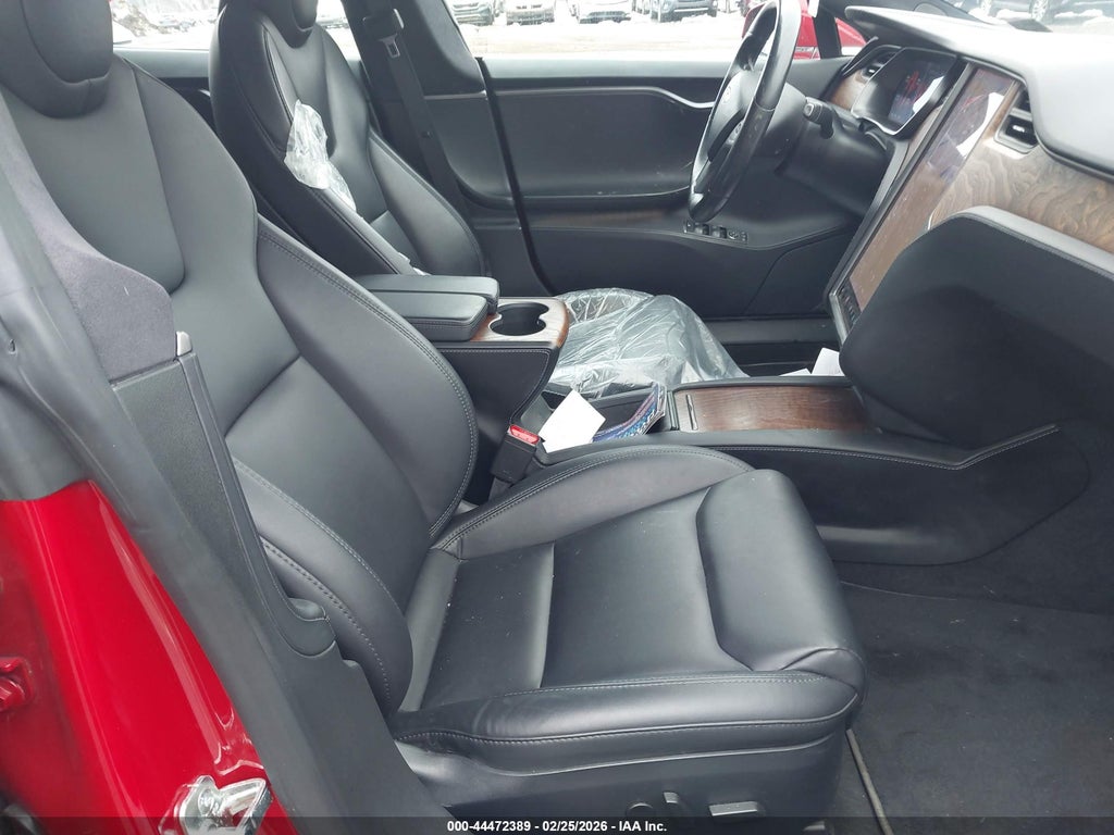 Tesla Model S 2021
