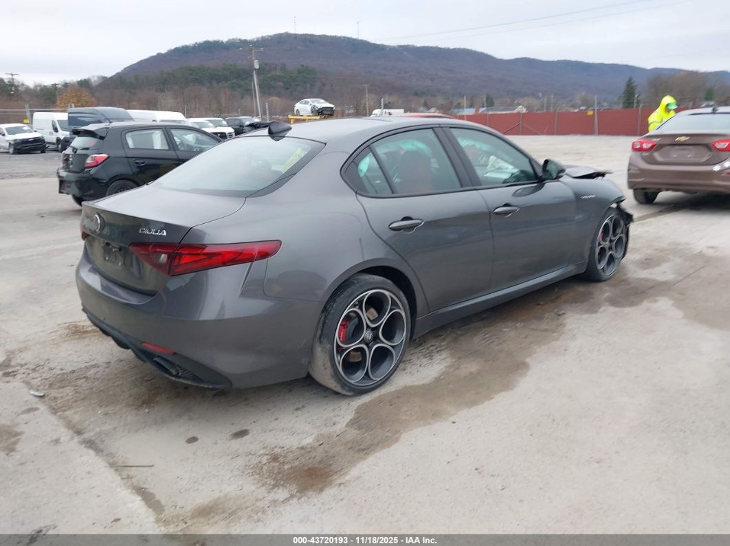 Alfa Romeo Giulia 2022