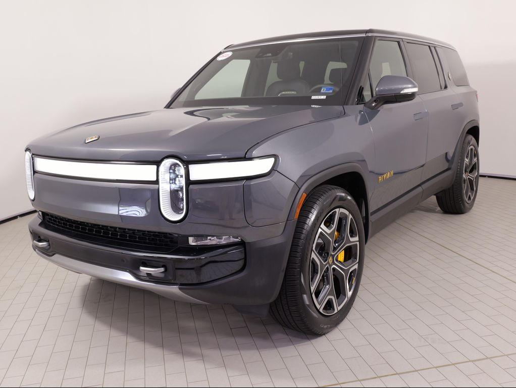 Rivian R1S 2023
