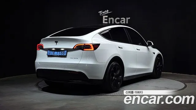 Tesla Model Y 2022