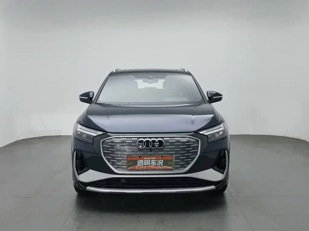 Audi Q4 e-tron 2024
