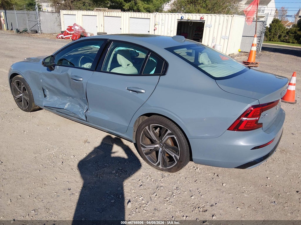 Volvo S60 2024