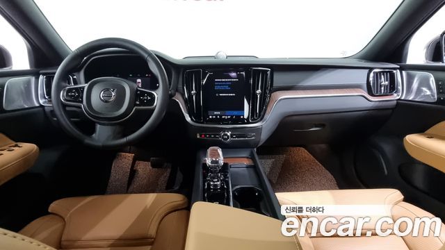 Volvo S60 2024