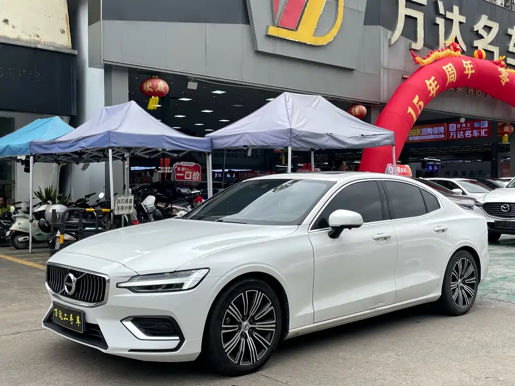 Volvo S60 2021