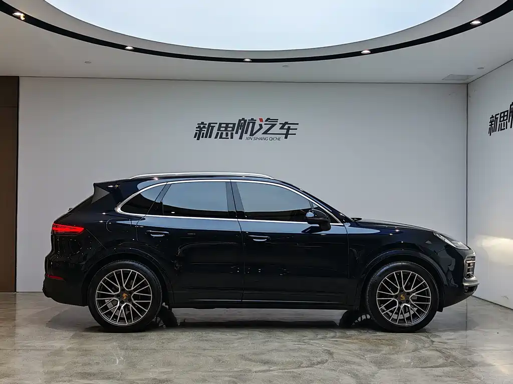 Porsche Cayenne 2023