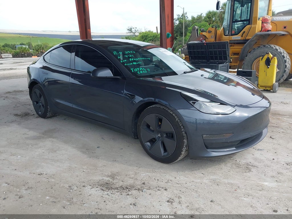 Tesla Model 3 2022