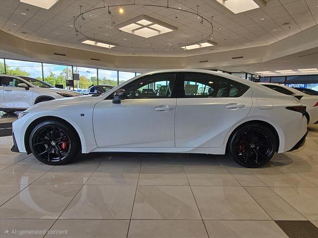 Lexus IS 2026