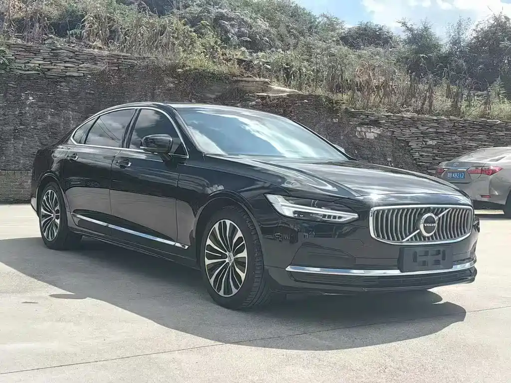 Volvo S90 2022