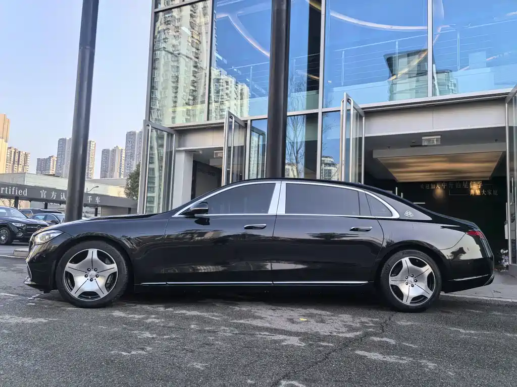 Mercedes-Benz Maybach S-Класс 2021