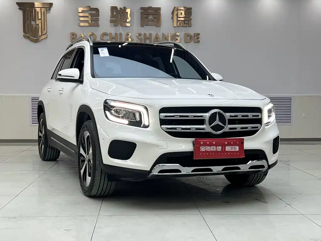 Mercedes-Benz GLB 2023