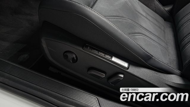Volkswagen Golf 2025