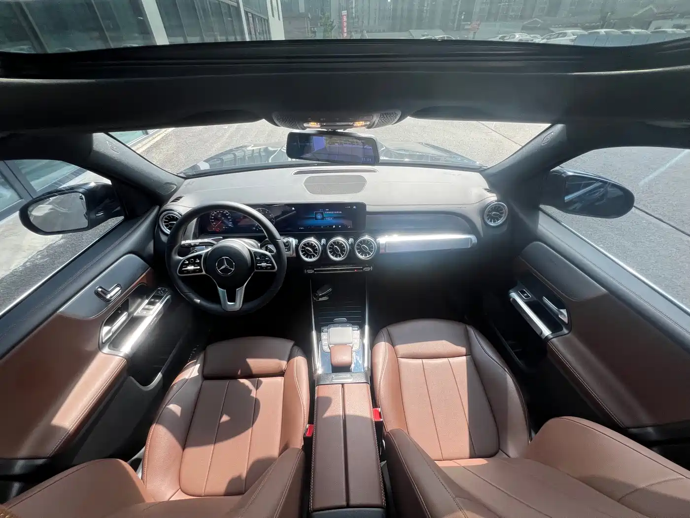 Mercedes-Benz GLB 2023