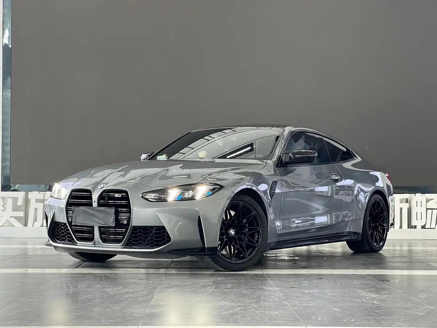 BMW M4 2025