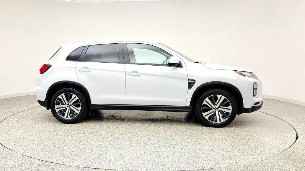 Mitsubishi Outlander Sport 2024